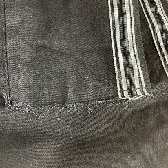 BlankNYC Black Skinny Jeans w/White Stripes B105 - Picture 12 of 13